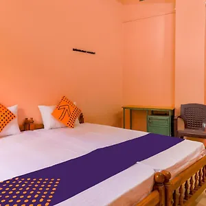 Oyo New Mubarak Tourist Panmana